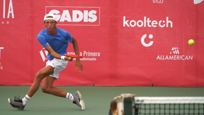 Matteo Gribaldo durante su participación en el Vigo Tennis Open 2026.